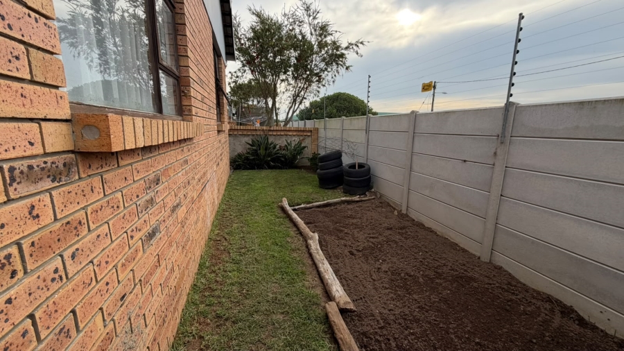 3 Bedroom Property for Sale in Heiderand Western Cape